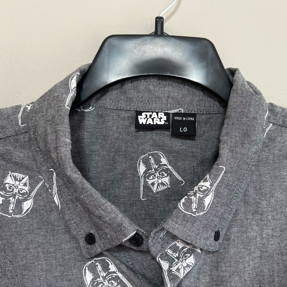 Star Wars Allover Darth Vader Print Cotton Short Sleeve Button Down, Grey, L - Picture 5 of 8
